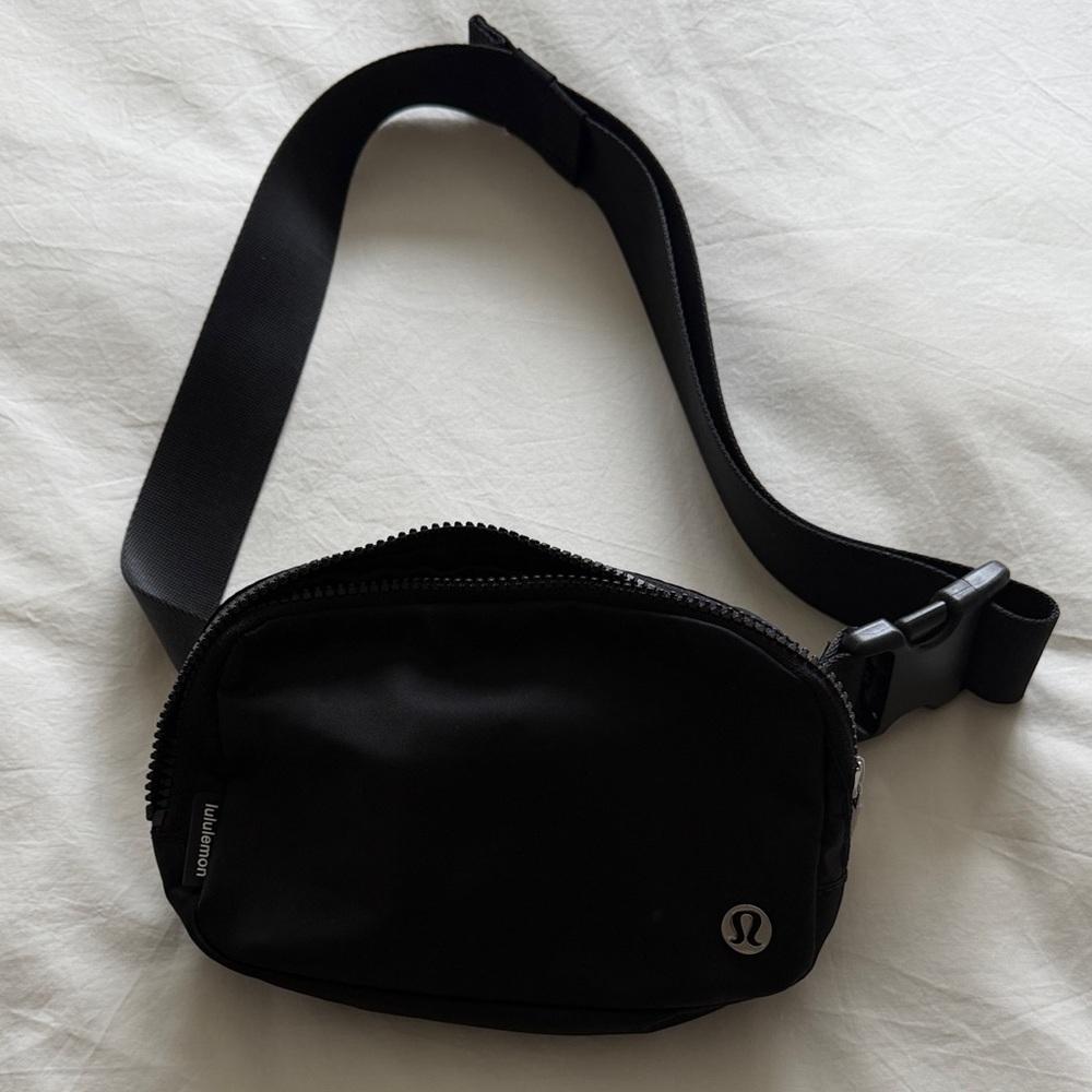 lululemon athletica Black Belt Bag